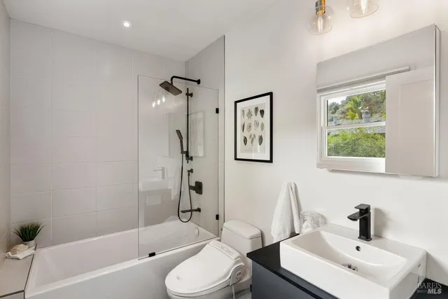 $1,275,000 | 40 Hacienda Court, San Rafael, CA 94901