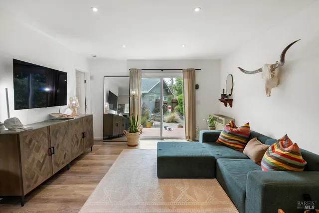 $1,275,000 | 40 Hacienda Court, San Rafael, CA 94901