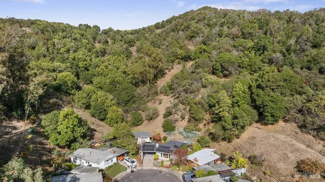 $1,275,000 | 40 Hacienda Court, San Rafael, CA 94901