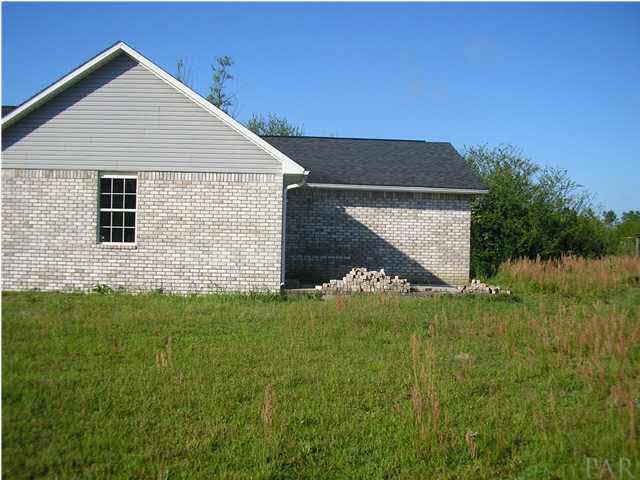 6699 Pat Brown Road Milton, FL 32570 - Photo 3 of 12 Gallery Image 3