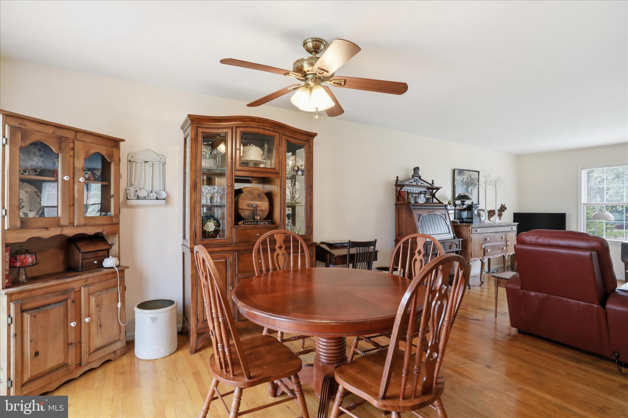 8117 Bailey Road Warrenton, VA 20186 - Photo 15 of 46