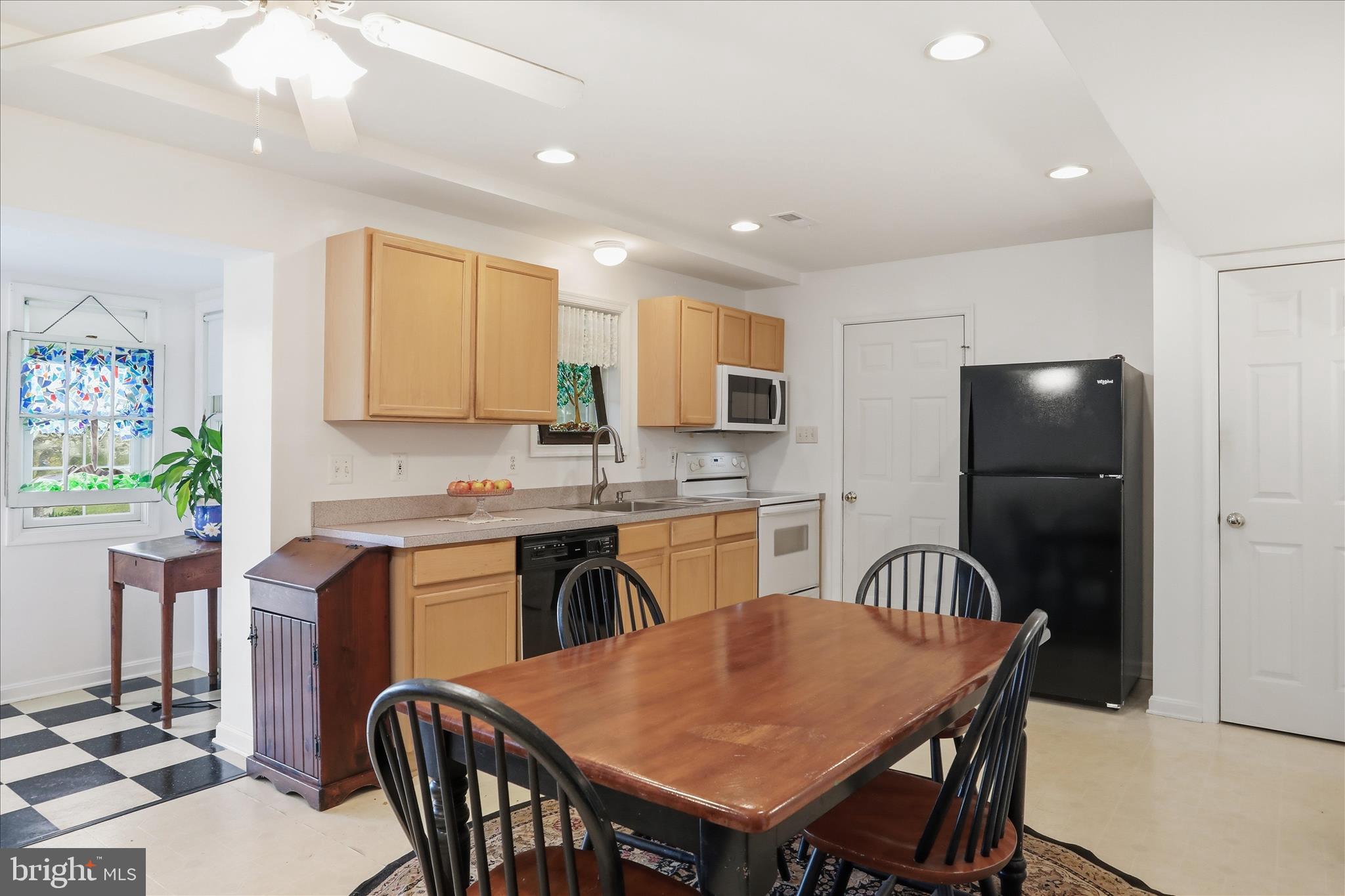 8117 Bailey Road Warrenton, VA 20186 - Photo 29 of 46