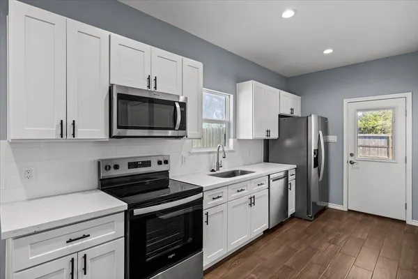 $1,800 | 6105 Avenue L, Unit C, Santa Fe, TX 77510