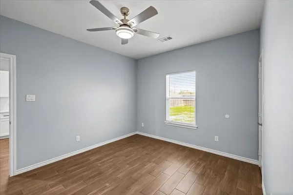 $1,800 | 6105 Avenue L, Unit C, Santa Fe, TX 77510