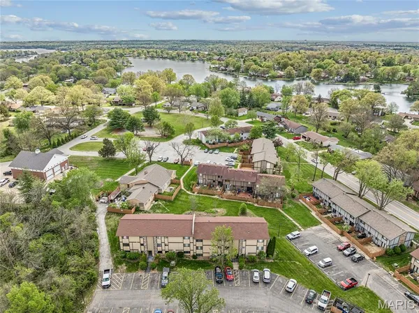 $120,000 | 76 Lemans Court, Unit 761, Lake St. Louis, MO 63367
