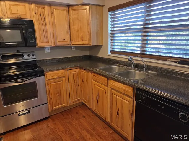 $180,000 | 202 Dogwood Drive, Cuba, MO 65453