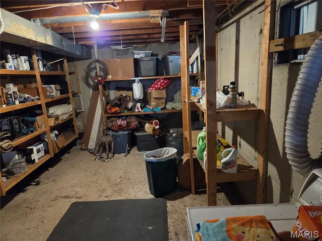 $180,000 | 202 Dogwood Drive, Cuba, MO 65453