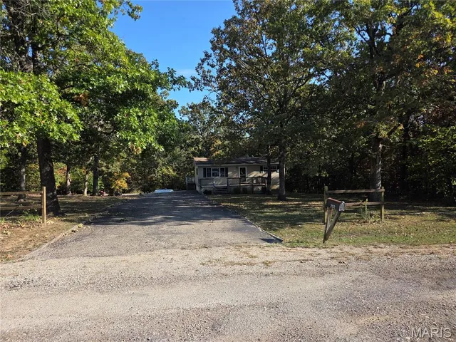 $180,000 | 202 Dogwood Drive, Cuba, MO 65453