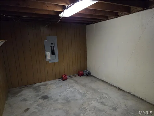 $180,000 | 202 Dogwood Drive, Cuba, MO 65453