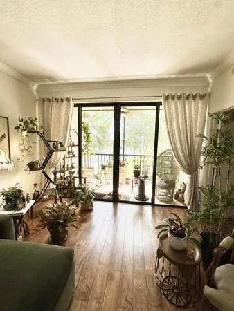 $250,000 | 6720 Coral Lake Drive, Unit 6720, Margate, FL 33063