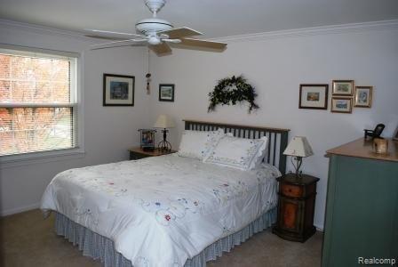 35998 Charter Crest Road Farmington, MI 48335 - Photo 10 of 15 2nd Bedroom