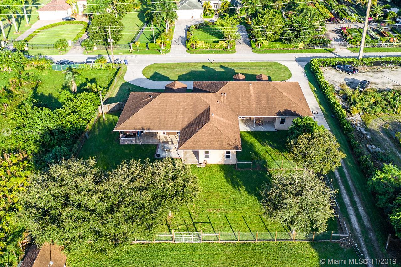 6915 Southwest 185th Way Southwest Ranches, FL 33332 - Photo 44 of 48 an aerial view of a house