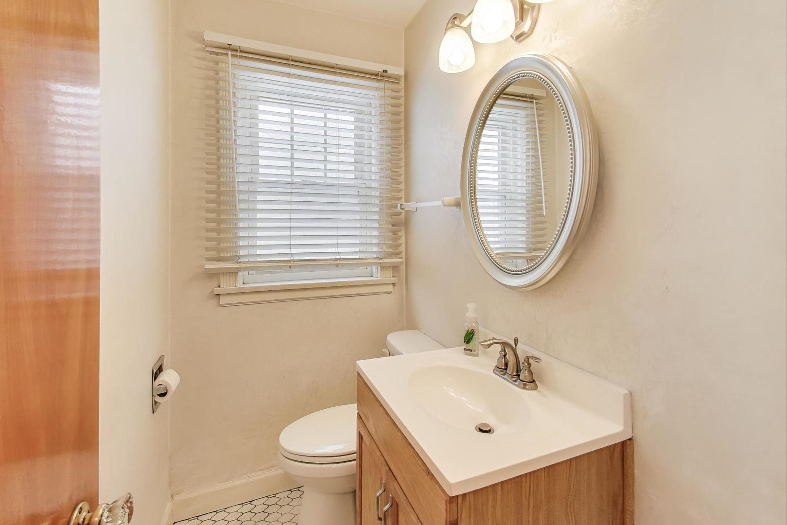 1920 South Washington Avenue Park Ridge, IL 60068 - Photo 11 of 30