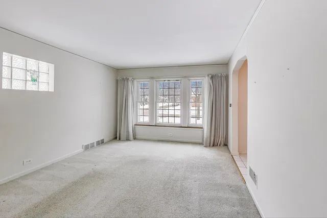 $399,900 | 1920 South Washington Avenue, Park Ridge, IL 60068