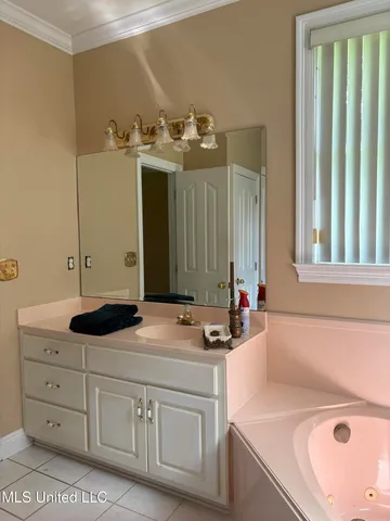 $2,100 | 554 Hanauma Place, Diamondhead, MS 39525