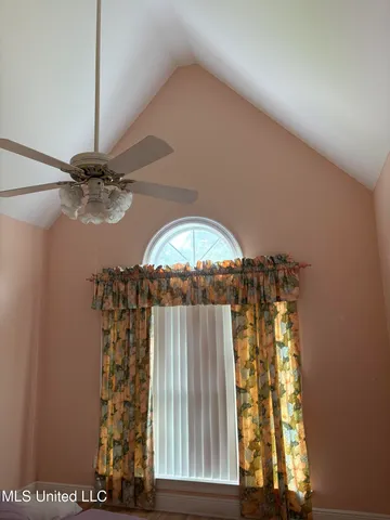 $2,100 | 554 Hanauma Place, Diamondhead, MS 39525