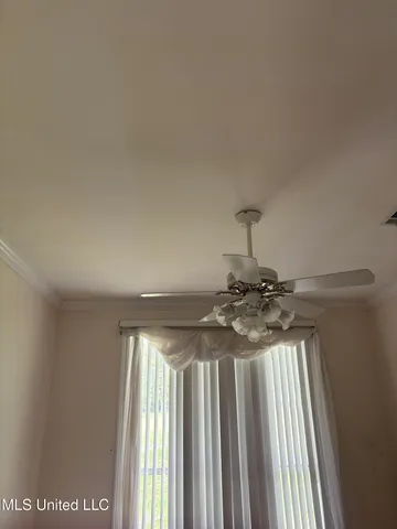 $2,100 | 554 Hanauma Place, Diamondhead, MS 39525