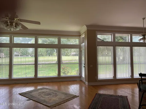 $2,100 | 554 Hanauma Place, Diamondhead, MS 39525