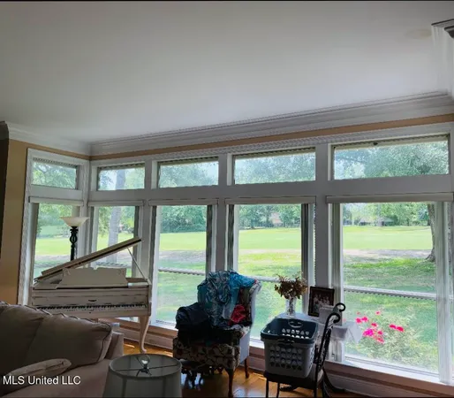 $2,100 | 554 Hanauma Place, Diamondhead, MS 39525