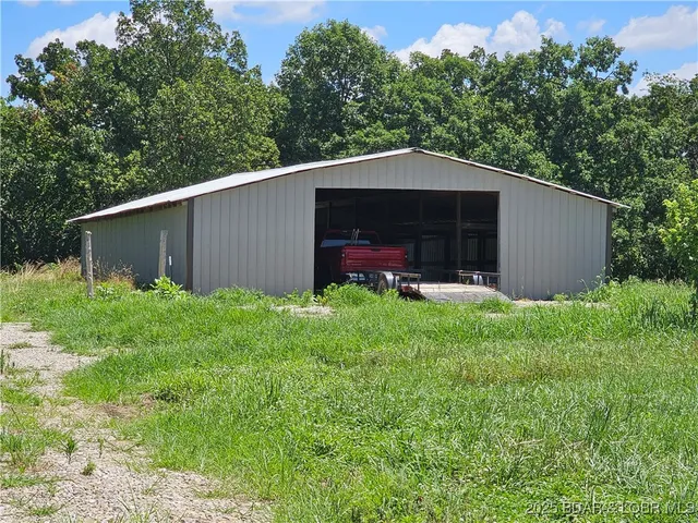 $160,000 | 25005 Beechnut Road, Stover, MO 65078