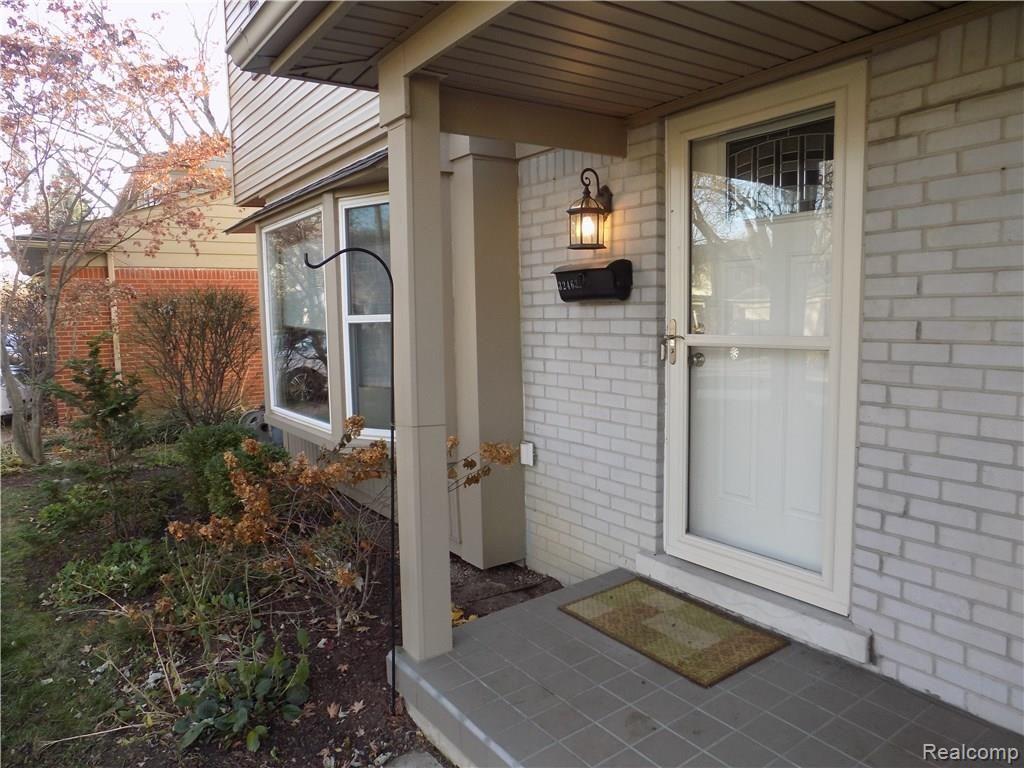 32463 Woody Road Fraser, MI 48026 - Photo 17 of 61 DSCN6809.JPG