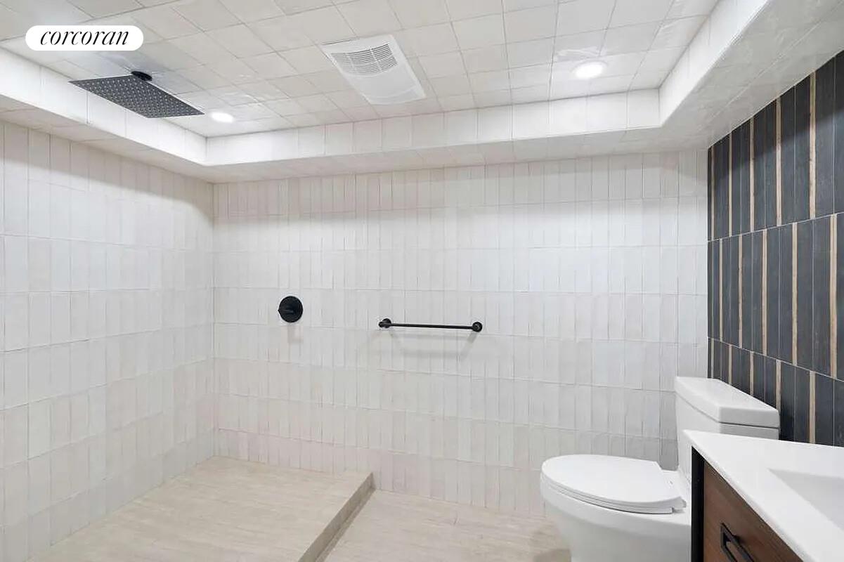 1137 Park Place Brooklyn, NY 11213 - Photo 25 of 32