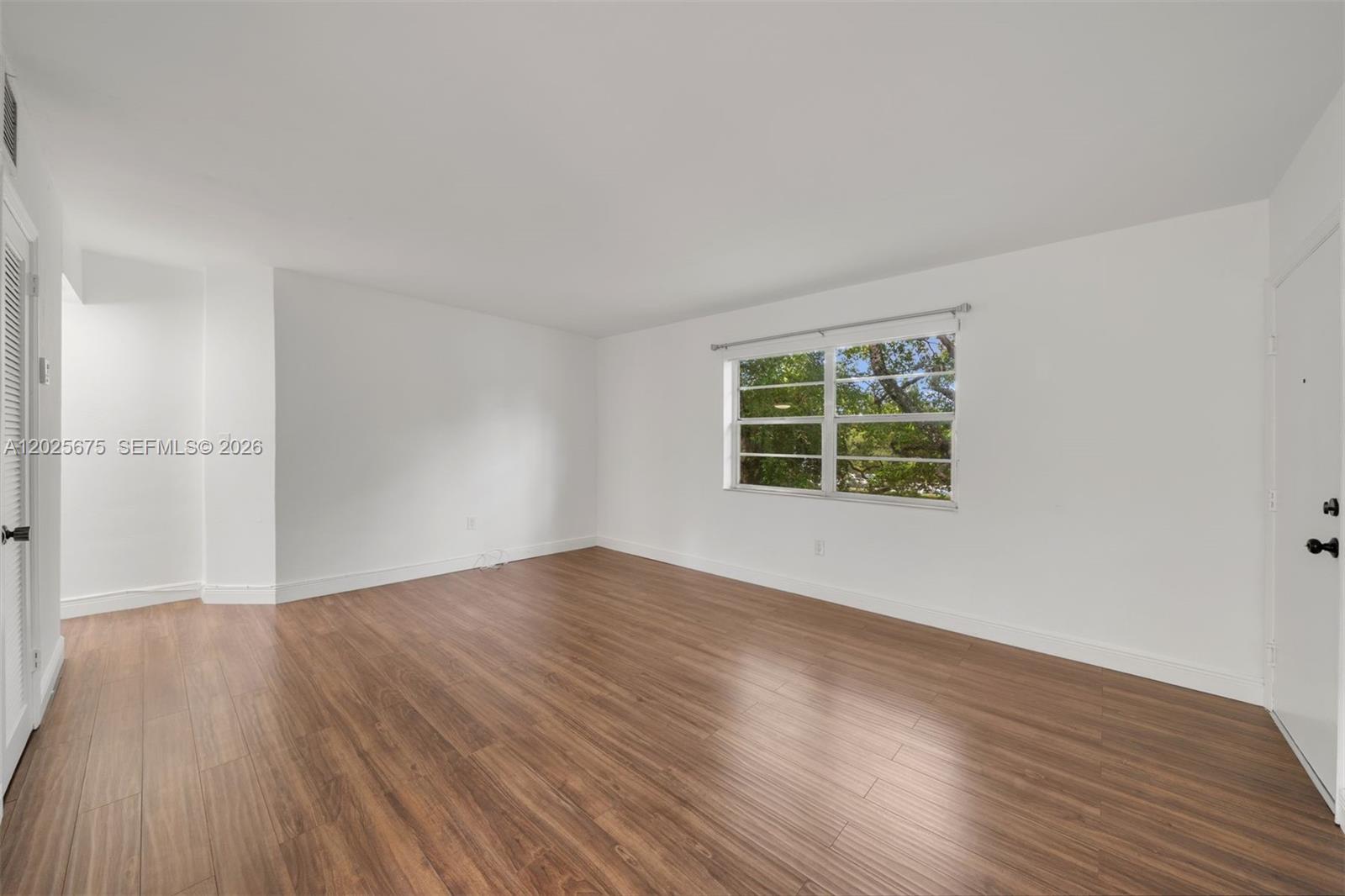 5605 Southwest 80th Street, Unit 10D Miami, FL 33143 - Photo 20 of 43