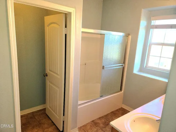 a bathroom with a tub