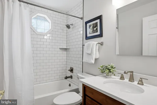 $675,000 | 289 College Manor Drive, Arnold, MD 21012