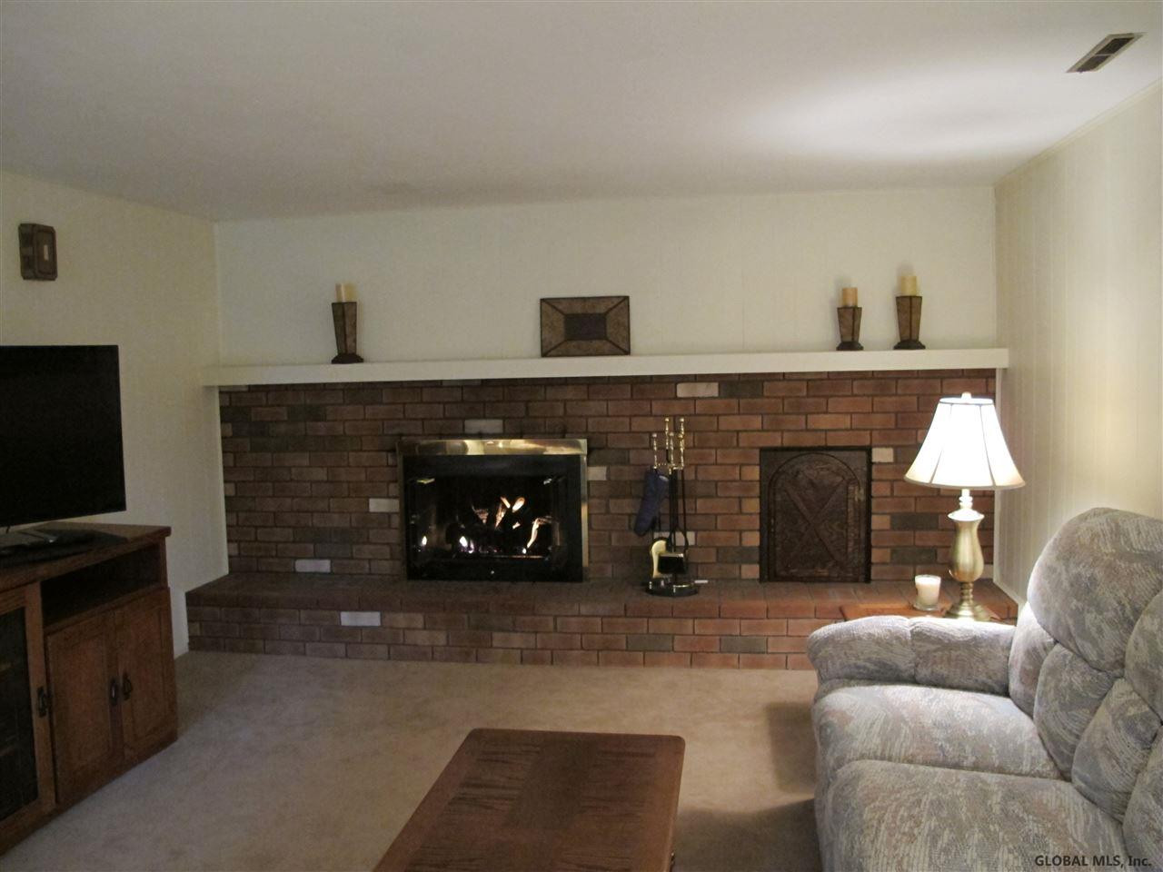 21 Haystack Road Clifton Park, NY 12065 - Photo 8 of 13 Photo 8