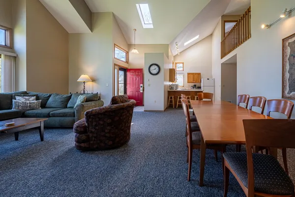 $489,000 | 1 Vista Ridge Drive, Galena, IL 61036