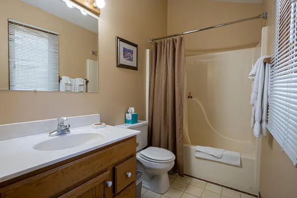 $489,000 | 1 Vista Ridge Drive, Galena, IL 61036