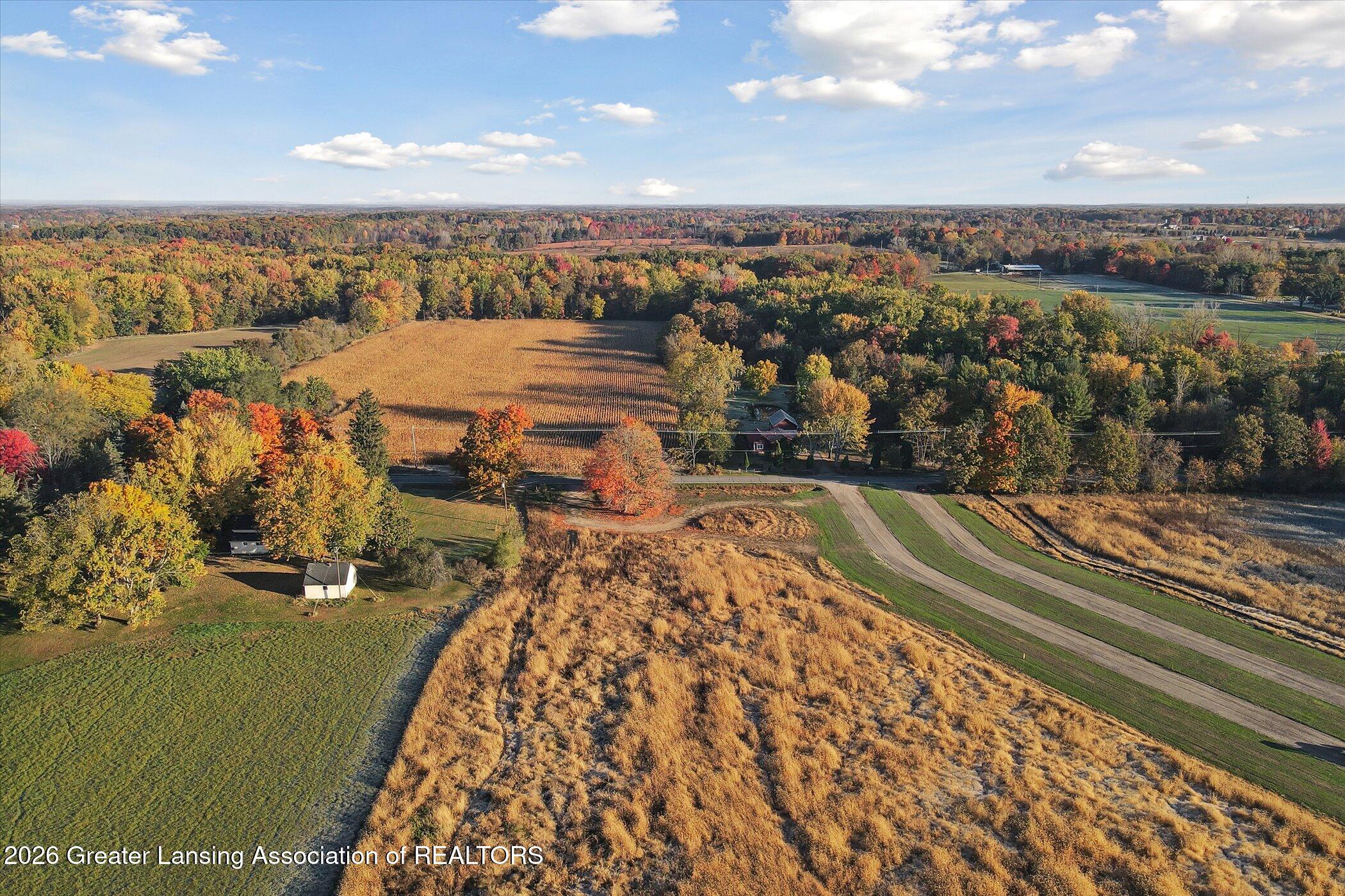 8171 West Herbison Road Grand Ledge, MI 48837 - Photo 3 of 10 08-03-Herbison-Rd-V-L-Eagle-MI-48822-Win