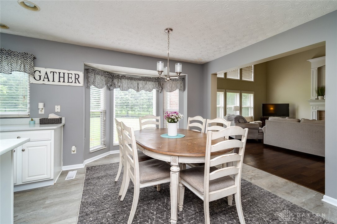 152 Farmridge Road Springboro, OH 45066 - Photo 10 of 57 Gallery Image 10