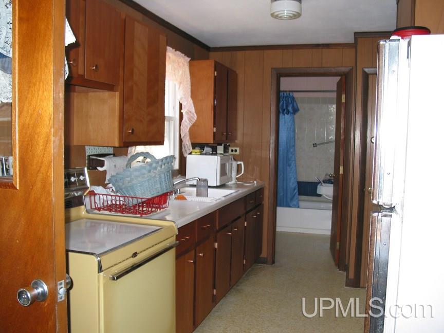 1804 West Co Road Gulliver, MI 49840 - Photo 18 of 29