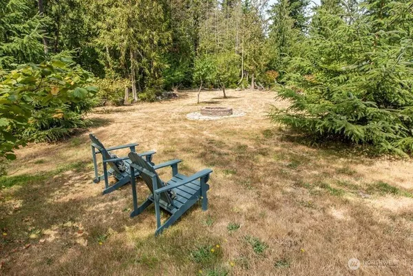 a view of an outdoor space with seating area