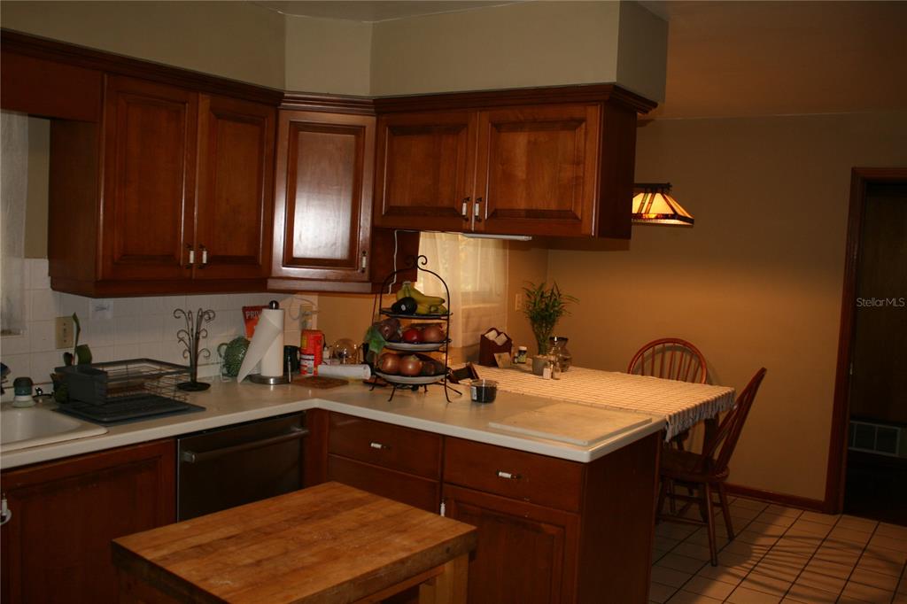 106 Southwest 38th Street Gainesville, FL 32607 - Photo 8 of 36