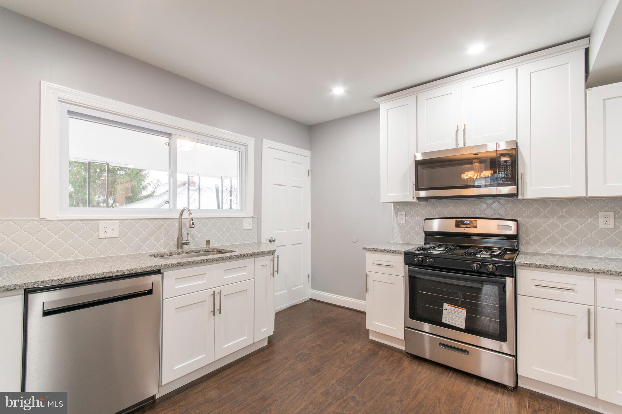 Gourmet Kitchen