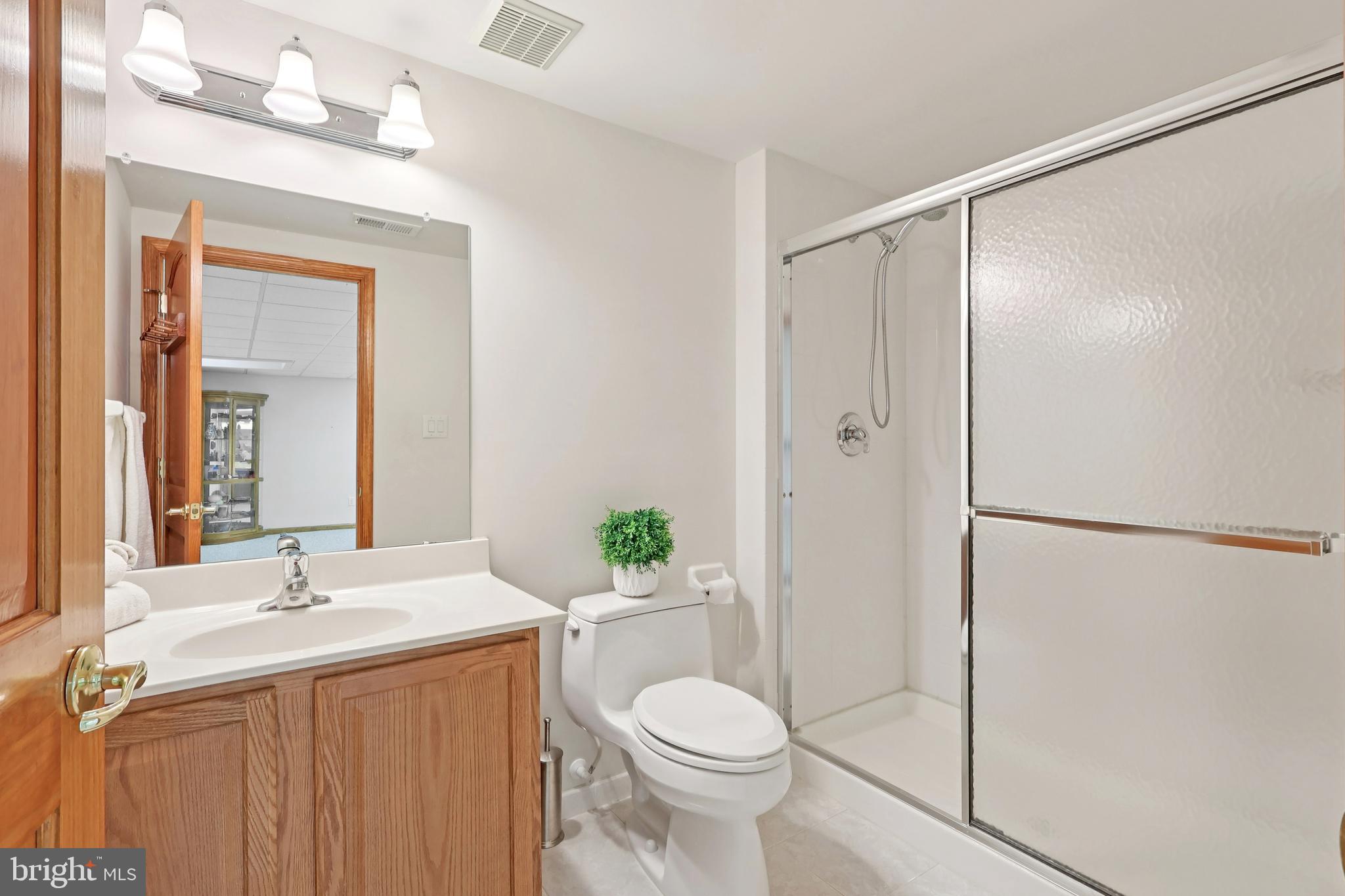 2 Kyle Court Mount Laurel, NJ 08054 - Photo 31 of 42 a bathroom with a sink toilet and shower