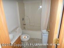 5 Pine Ridge Drive Bushkill, PA 18324 - Photo 6 of 12 FULL BATH