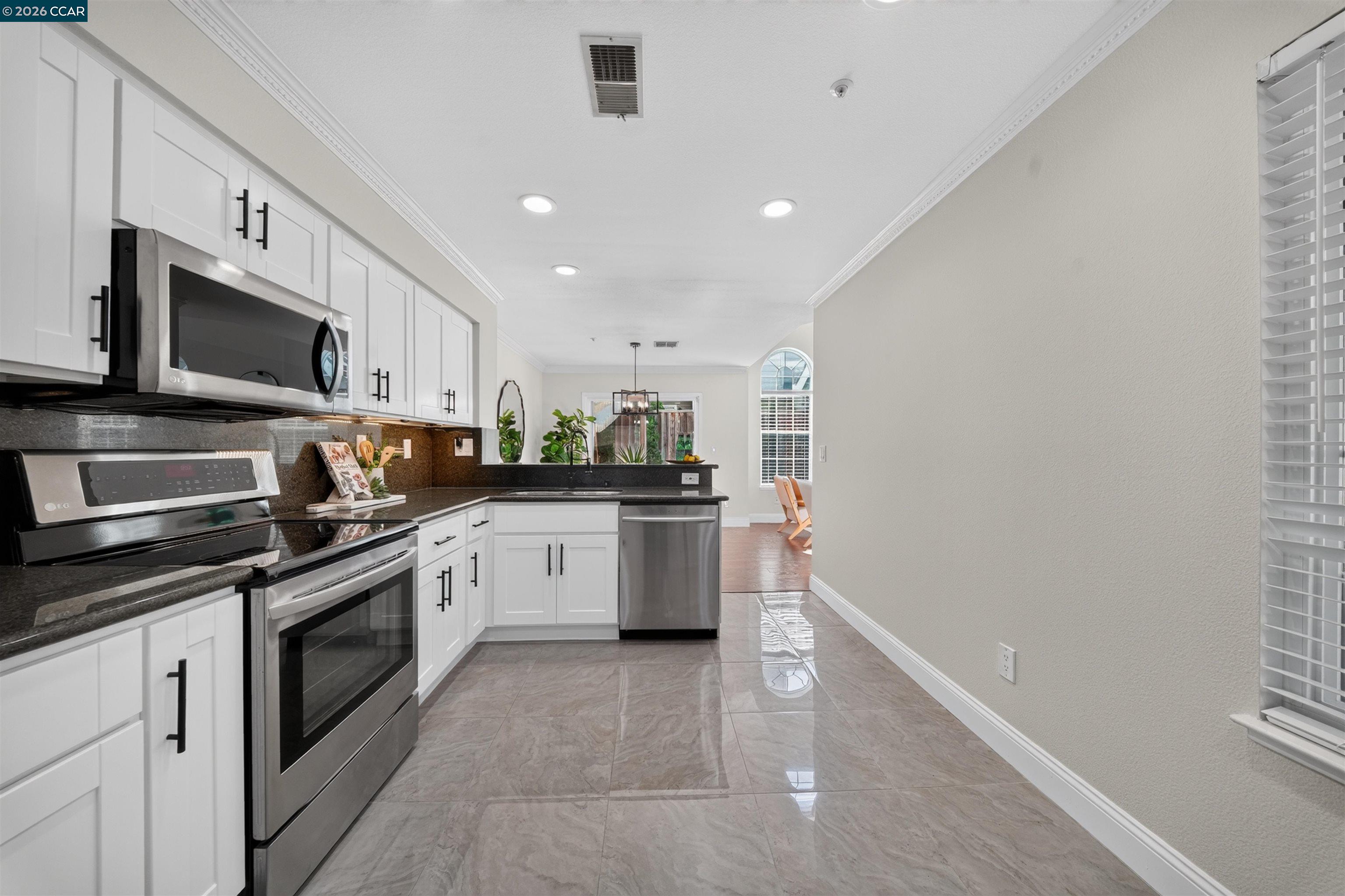 807 Destiny Lane San Ramon, CA 94583 - Photo 10 of 31 Gallery Image 10