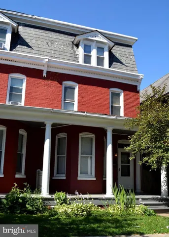$1,850 | 105 East North Avenue, Hagerstown, MD 21740