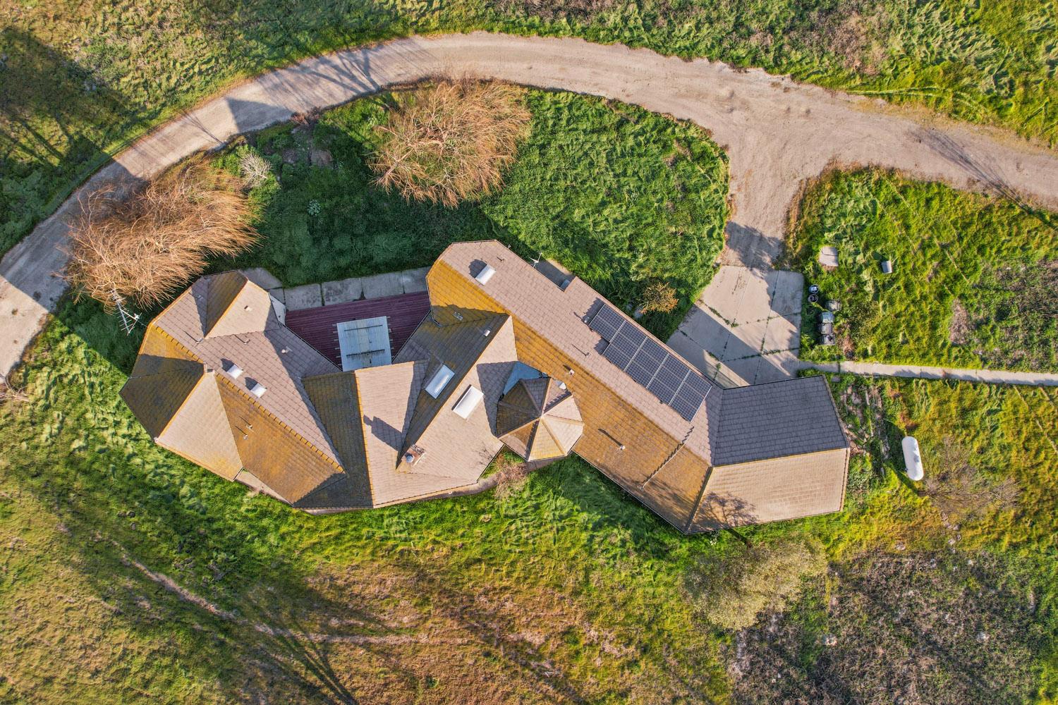 16321 South Wing Levee Road Stockton, CA 95206 - Photo 3 of 71 an aerial view of a house with swimming pool garden and mountain view