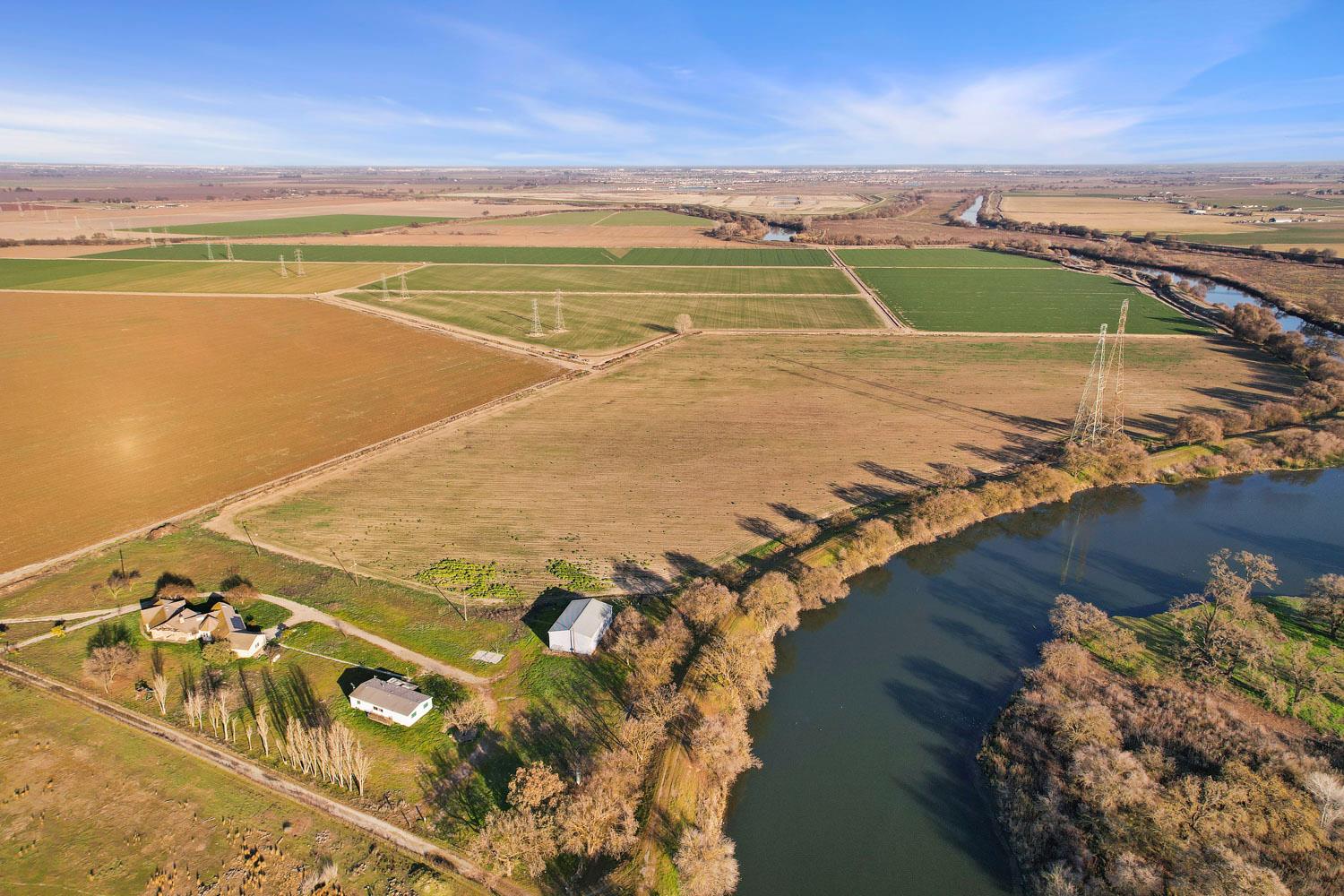 16321 South Wing Levee Road Stockton, CA 95206 - Photo 5 of 71