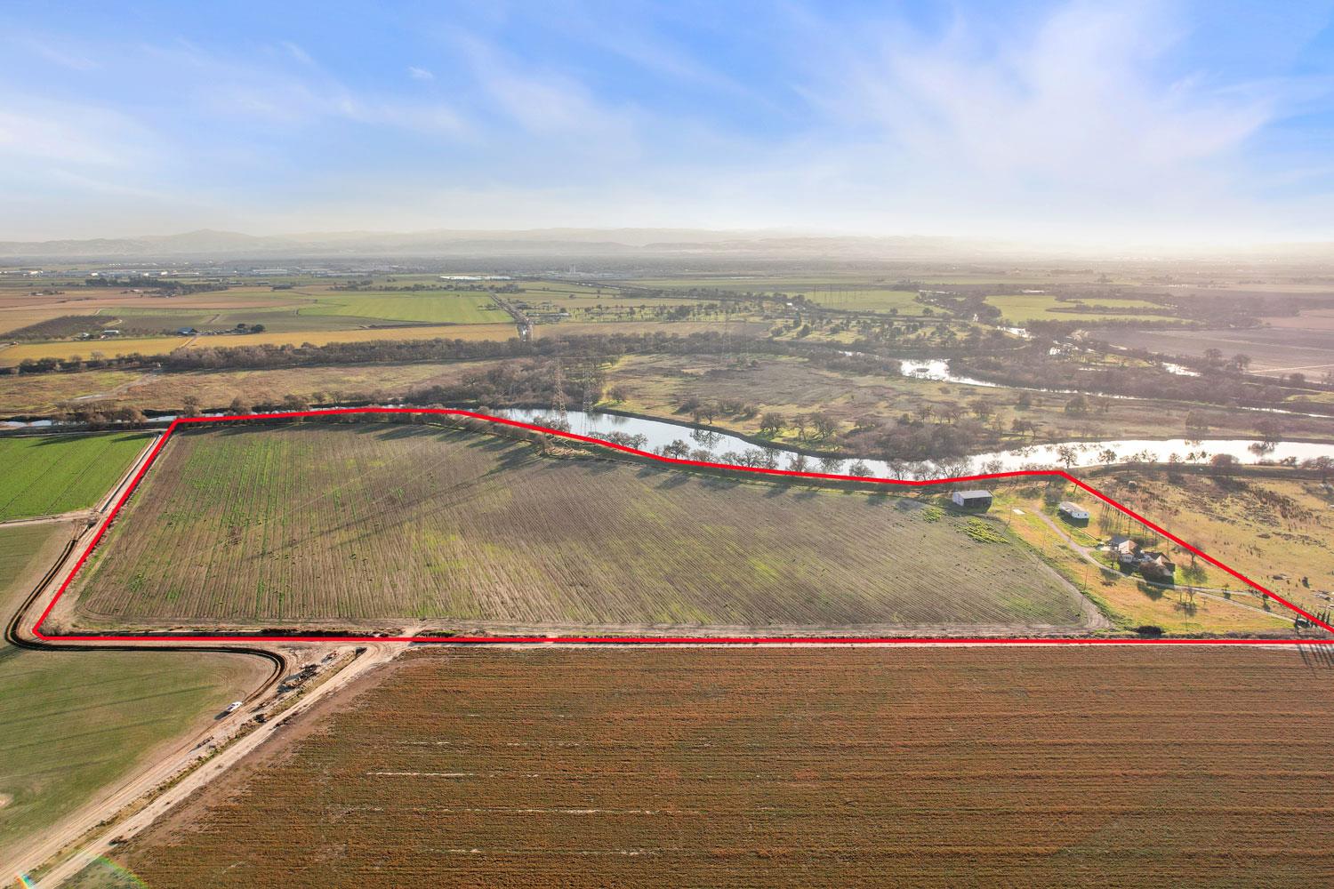 16321 South Wing Levee Road Stockton, CA 95206 - Photo 51 of 71 a view of an ocean