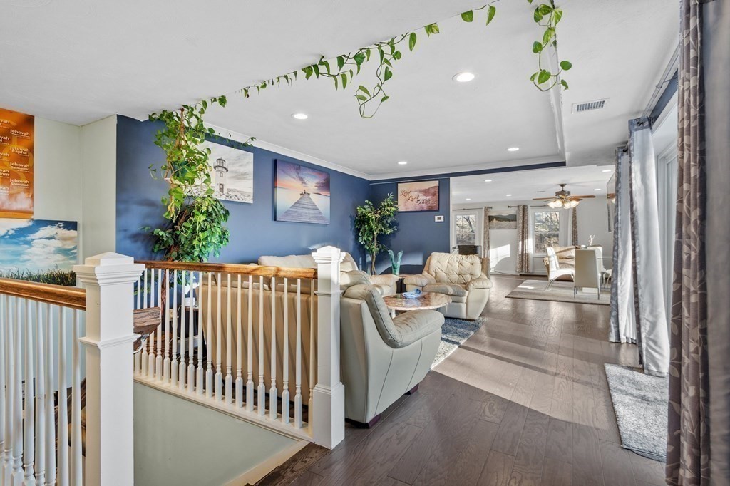 36 Cranberry Road Pepperell, MA 01463 - Photo 4 of 42 Gallery Image 4