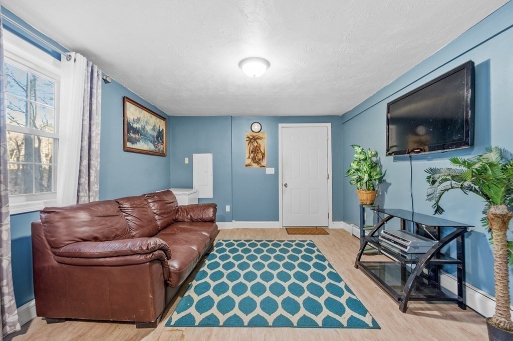36 Cranberry Road Pepperell, MA 01463 - Photo 8 of 42 Gallery Image 8