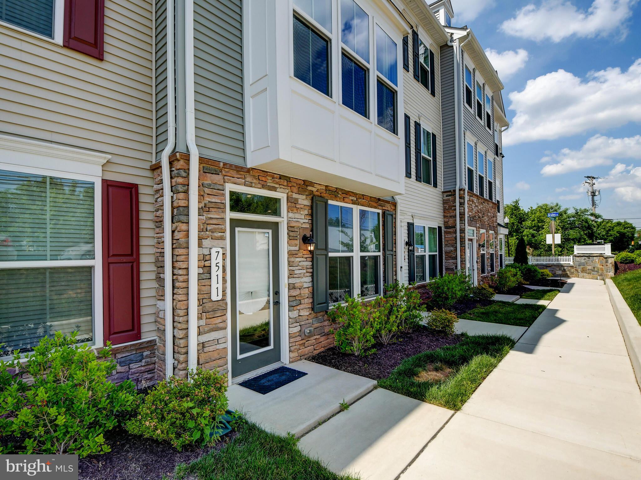7511 Mundell Road Hanover, MD 21076 - Photo 5 of 39