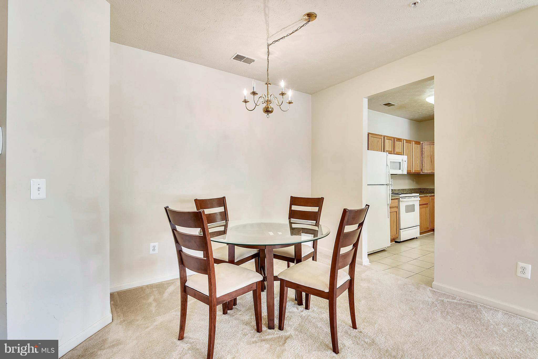 5474 Glenthorne Court Baltimore, MD 21237 - Photo 8 of 26 Dining Area