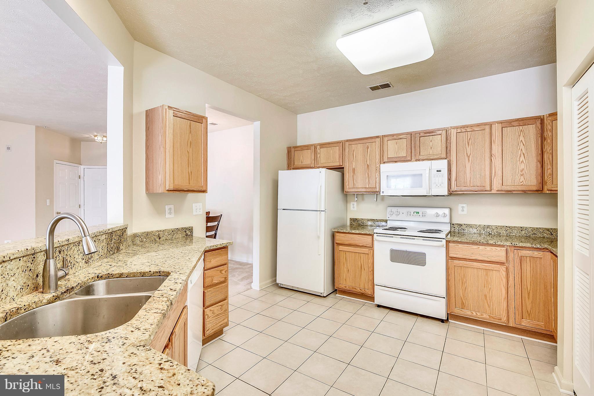 5474 Glenthorne Court Baltimore, MD 21237 - Photo 10 of 26 Kitchen
